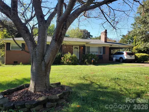 596 Georgia Ave, Statesville, NC 28677