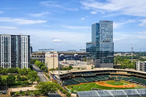 333 W Trade 907 St #907, Charlotte, NC 28202