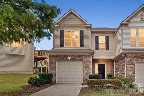 6437 Silver Star Ln, Charlotte, NC 28210