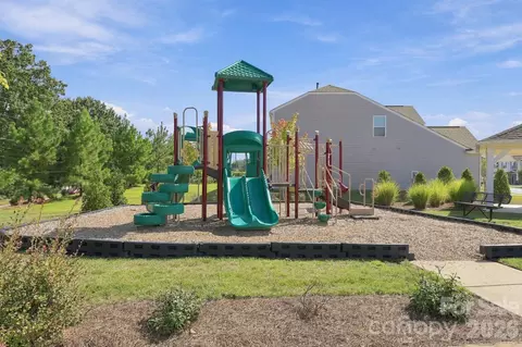 View/Area - 10730 Tuff Ln, Davidson, NC 28036 photo 3 of 8