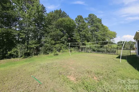 Exterior - 10730 Tuff Ln, Davidson, NC 28036 photo 5 of 8