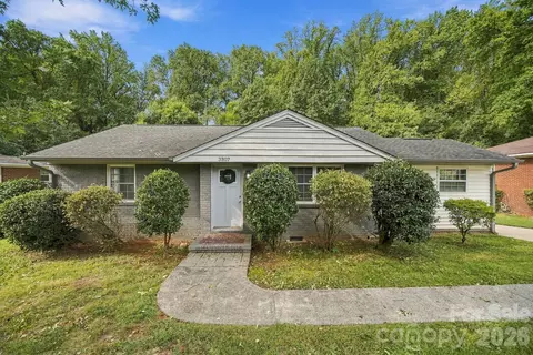 3307 Bonaire Dr, Charlotte, NC 28208