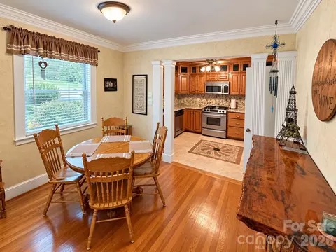Dining - 609 1st N Ave N, Conover, NC 28613 photo 1 of 1