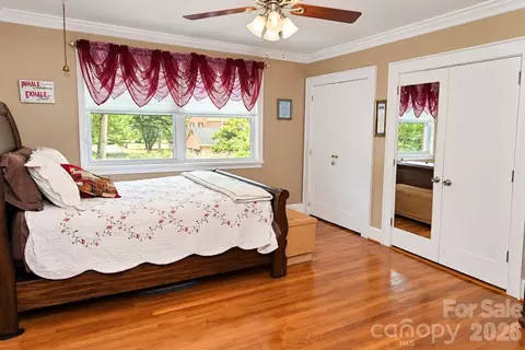 Bedroom - 609 1st N Ave N, Conover, NC 28613 photo 1 of 5