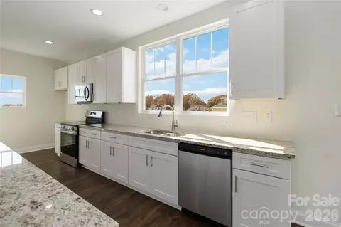 Kitchen - 1018 Heath Helms Rd, Monroe, NC 28110 photo 2 of 4