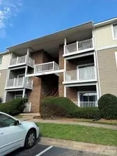 9547 Univrsity Trrac Dr #E, Charlotte, NC 28262
