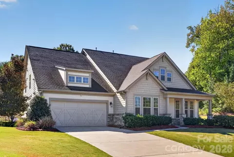 10537 Black Locust Ln, Charlotte, NC 28215
