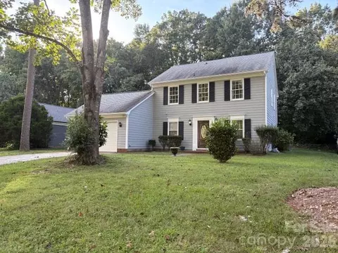 5324 Donnefield Dr, Charlotte, NC 28227