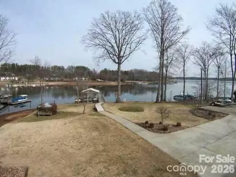 3944 Burton Ln, Denver, NC 28037