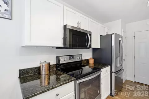 Kitchen - 2212 Ryefield Way, Monroe, NC 28112 photo 3 of 4
