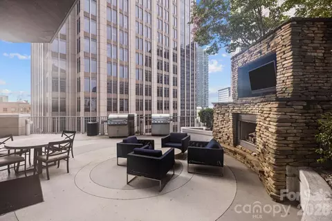 210 N Church 2813 St #2813, Charlotte, NC 28202