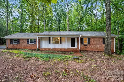 307 Florence Rd, Statesville, NC 28625