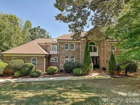 3600 Providence Manor Rd, Charlotte, NC 28270