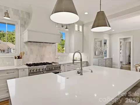 Kitchen - 18717 Square Sail Rd, Cornelius, NC 28031 photo 3 of 6