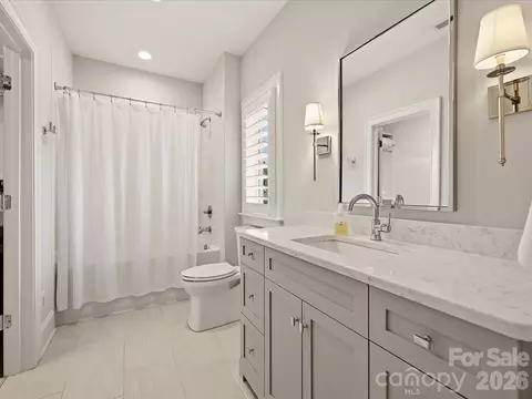 Bath - 18717 Square Sail Rd, Cornelius, NC 28031 photo 5 of 6