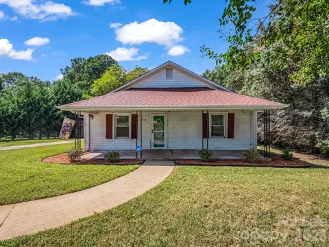 1315 Lithia Springs Rd, Shelby, NC 28150