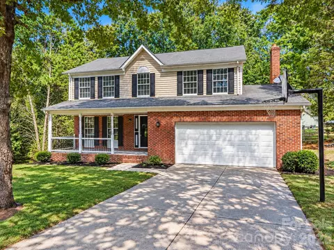 10740 Roxbury Ct, Charlotte, NC 28214