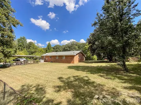 Exterior - 3304 Griffith Rd, Monroe, NC 28112 photo 4 of 12