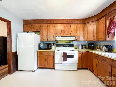 Kitchen - 3304 Griffith Rd, Monroe, NC 28112 photo 3 of 6