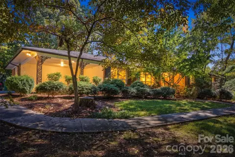 1211 Laurel Ne St NE, Valdese, NC 28690