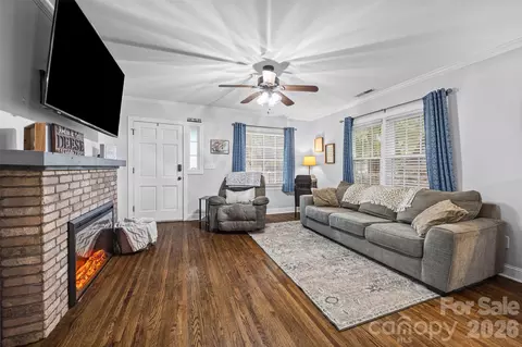 Living - 5517 E Highway 218 Hwy, Monroe, NC 28110 photo 2 of 3