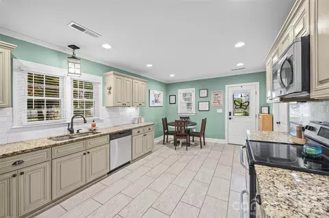 Kitchen - 5517 E Highway 218 Hwy, Monroe, NC 28110 photo 2 of 2