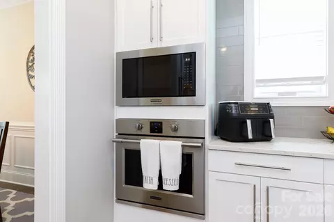 Kitchen - 1522 Half Pint Loop, Fort Mill, SC 29708 photo 5 of 6