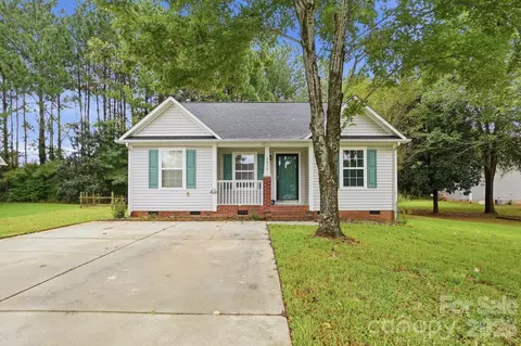 5075 Drake Pond Ln, Rock Hill, SC 29732