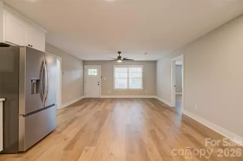 Living - 519 S Third St, Mcbee, SC 29101 photo 9 of 9
