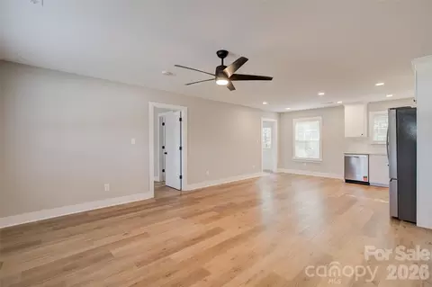 Living - 519 S Third St, Mcbee, SC 29101 photo 1 of 9
