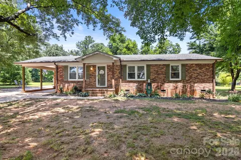 5654 Chadwick Ct, Rock Hill, SC 29732