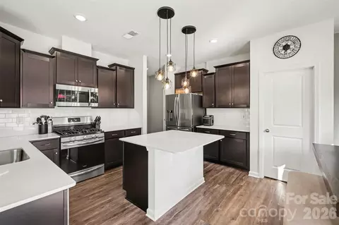 Kitchen - 1571 Loggerhead Dr, Lancaster, SC 29720 photo 1 of 6