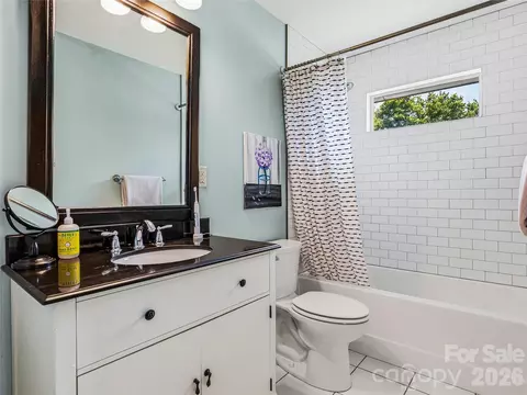Bath - 235 White Pine Dr, Fletcher, NC 28732 photo 3 of 5