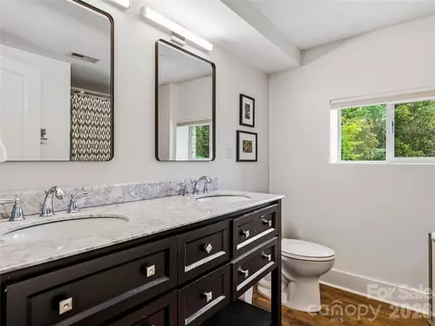 Bath - 235 White Pine Dr, Fletcher, NC 28732 photo 5 of 5