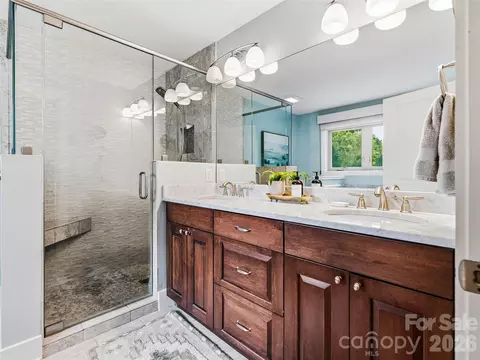 Bath - 235 White Pine Dr, Fletcher, NC 28732 photo 2 of 5