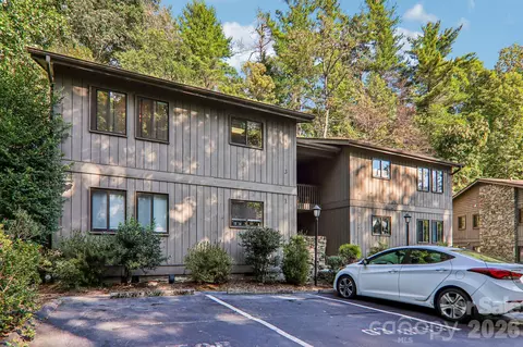 53 Lake 03 Dr #03, Laurel Park, NC 28739