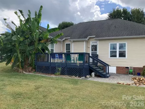 Exterior - 3313 Luke Ct, Monroe, NC 28112 photo 3 of 5