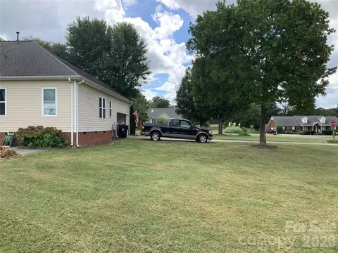 Exterior - 3313 Luke Ct, Monroe, NC 28112 photo 2 of 5