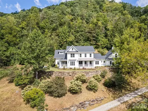 3827 Liner Creek Rd, Clyde, NC 28721 photo 2