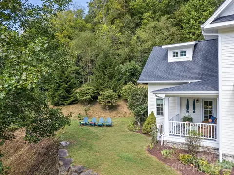 3827 Liner Creek Rd, Clyde, NC 28721 photo 4