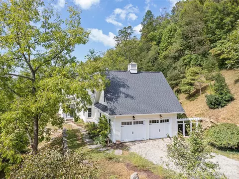 3827 Liner Creek Rd, Clyde, NC 28721 photo 3