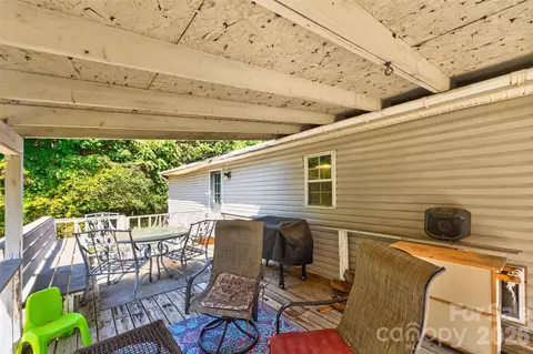 Exterior - 455 Hubbard Rd, Hickory, NC 28601 photo 3 of 3