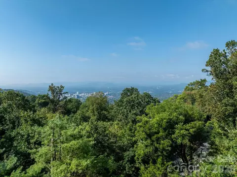 99999 Westhaven 32 Dr #32, Asheville, NC 28804