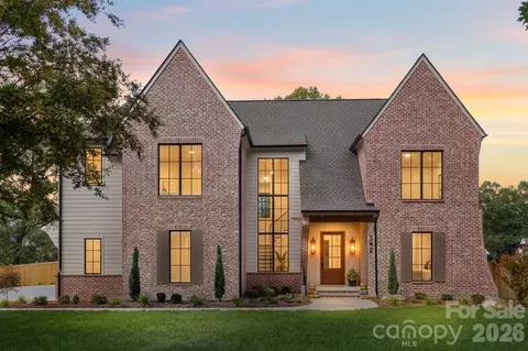 542 Lansdowne Rd, Charlotte, NC 28270