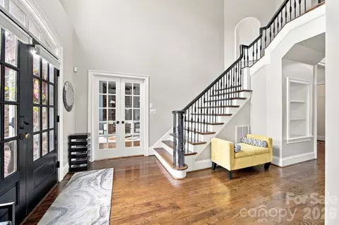 Entry Way - 6671 Fox Ridge Cir, Davidson, NC 28036 photo 3 of 7
