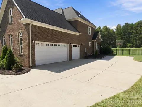 Other - 6671 Fox Ridge Cir, Davidson, NC 28036 photo 1 of 19