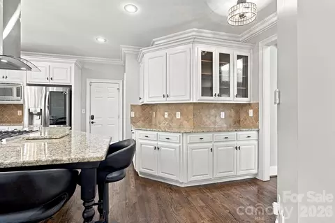 Kitchen - 6671 Fox Ridge Cir, Davidson, NC 28036 photo 6 of 7