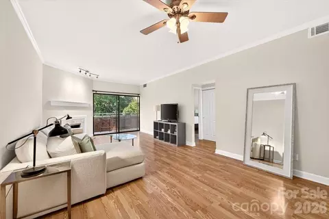 224 N Poplar 23 St #23, Charlotte, NC 28202