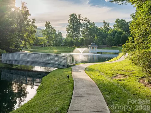 High Fields Court, Hendersonville, NC 28791