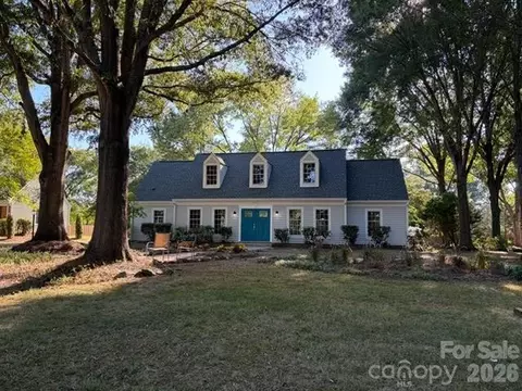 2041 Glouchester Cir, Charlotte, NC 28226